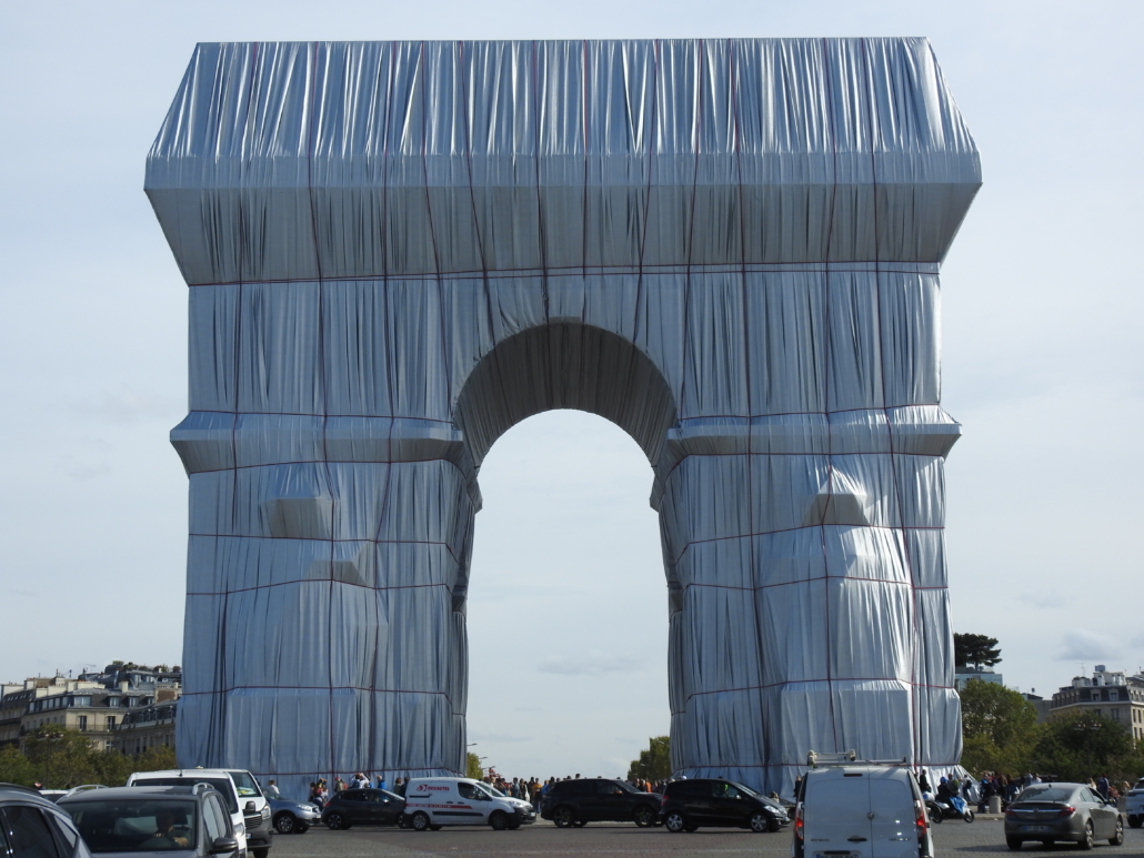 Arc de Triomphe "Wrapped"!