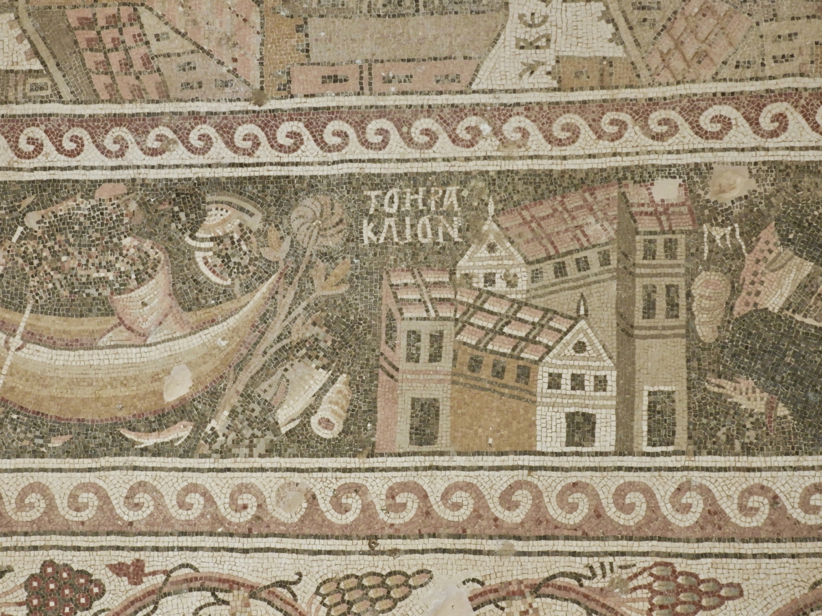 Detail van de omlijsting van het centrale deel